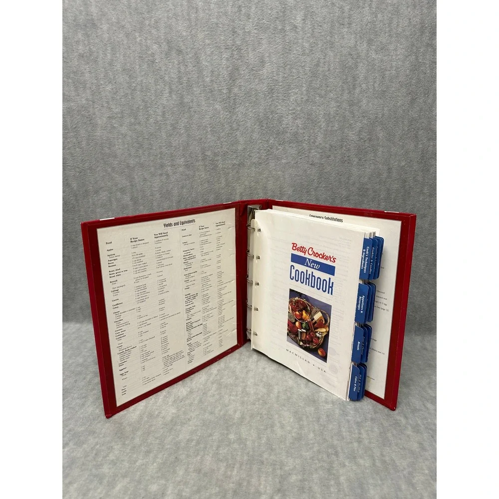 Betty Crocker New Cookbook Red 5-Ring Binder Everything You Need To Know To Cook